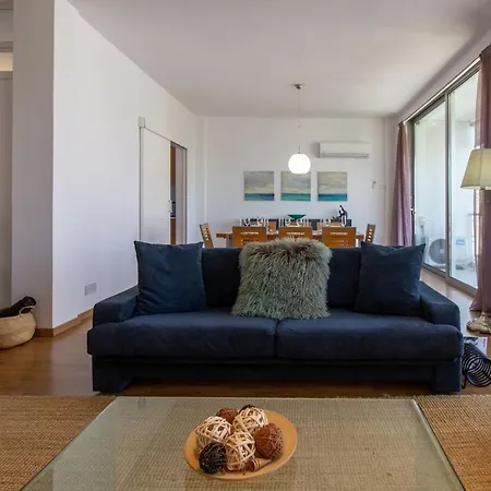 Classic 3br By Makariou Avenue Nikozja